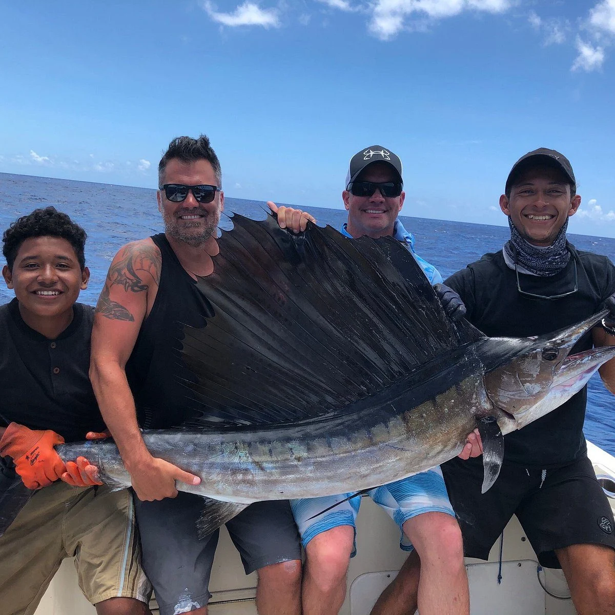Charter Fishing Playa del Carmen, trolling fishing in playa del carmen, private fishing charter , fishing tours playa del carmen